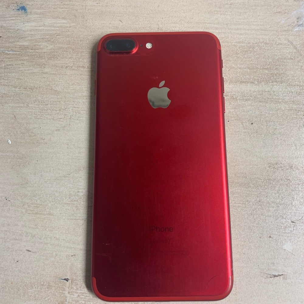 iPhone 7 Plus - Picture 2 of 4
